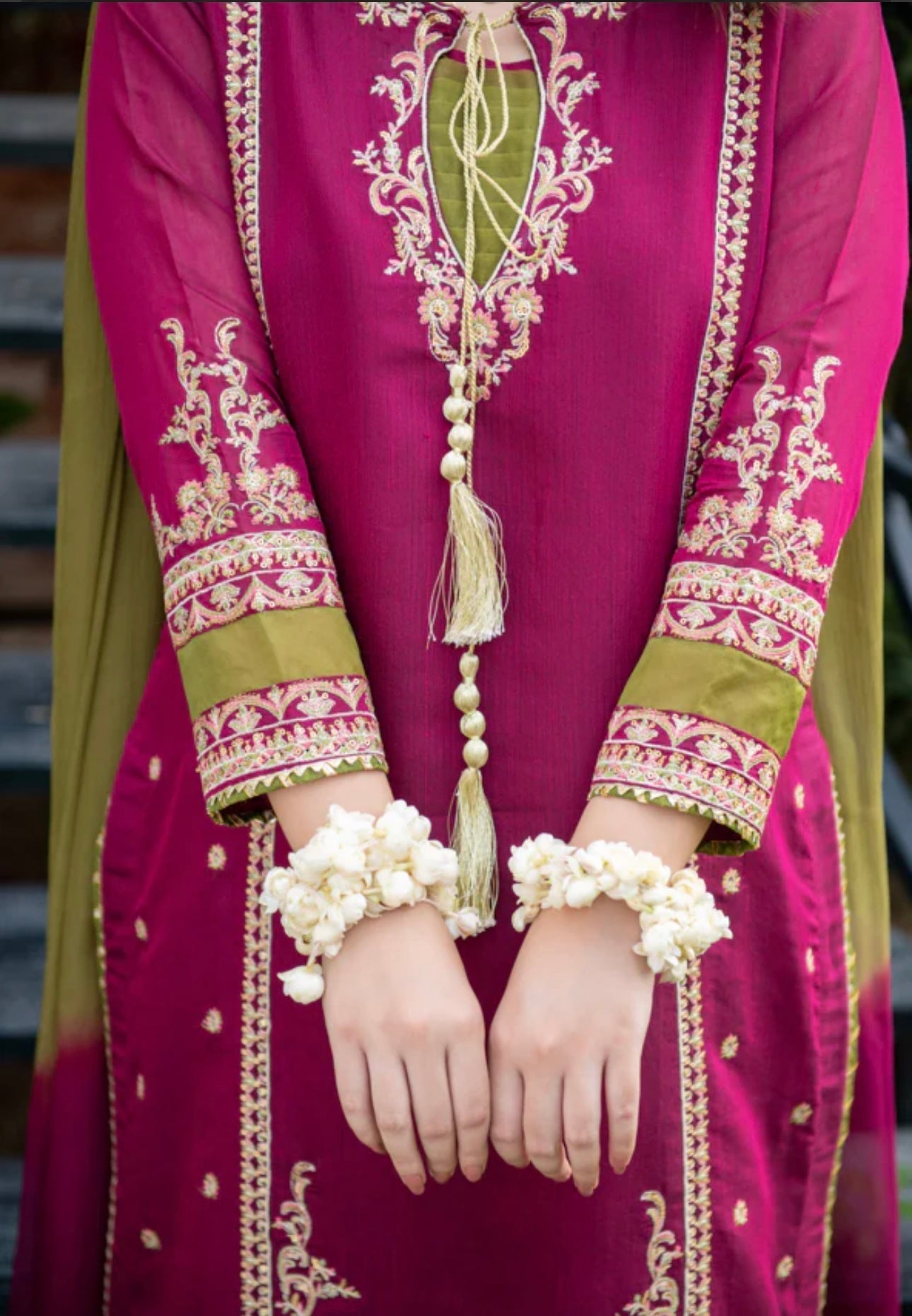 BOLD ROSE Embroided 3pc