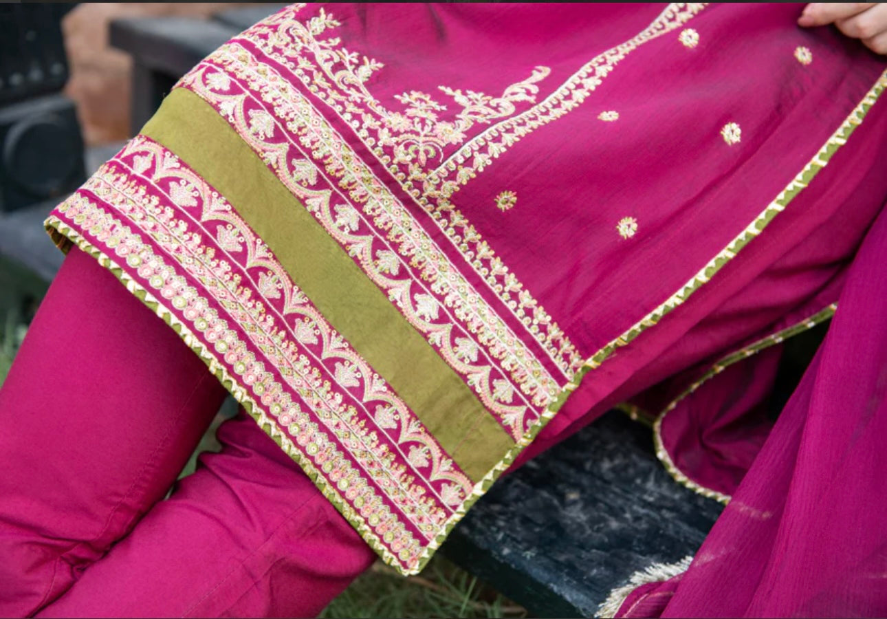 BOLD ROSE Embroided 3pc
