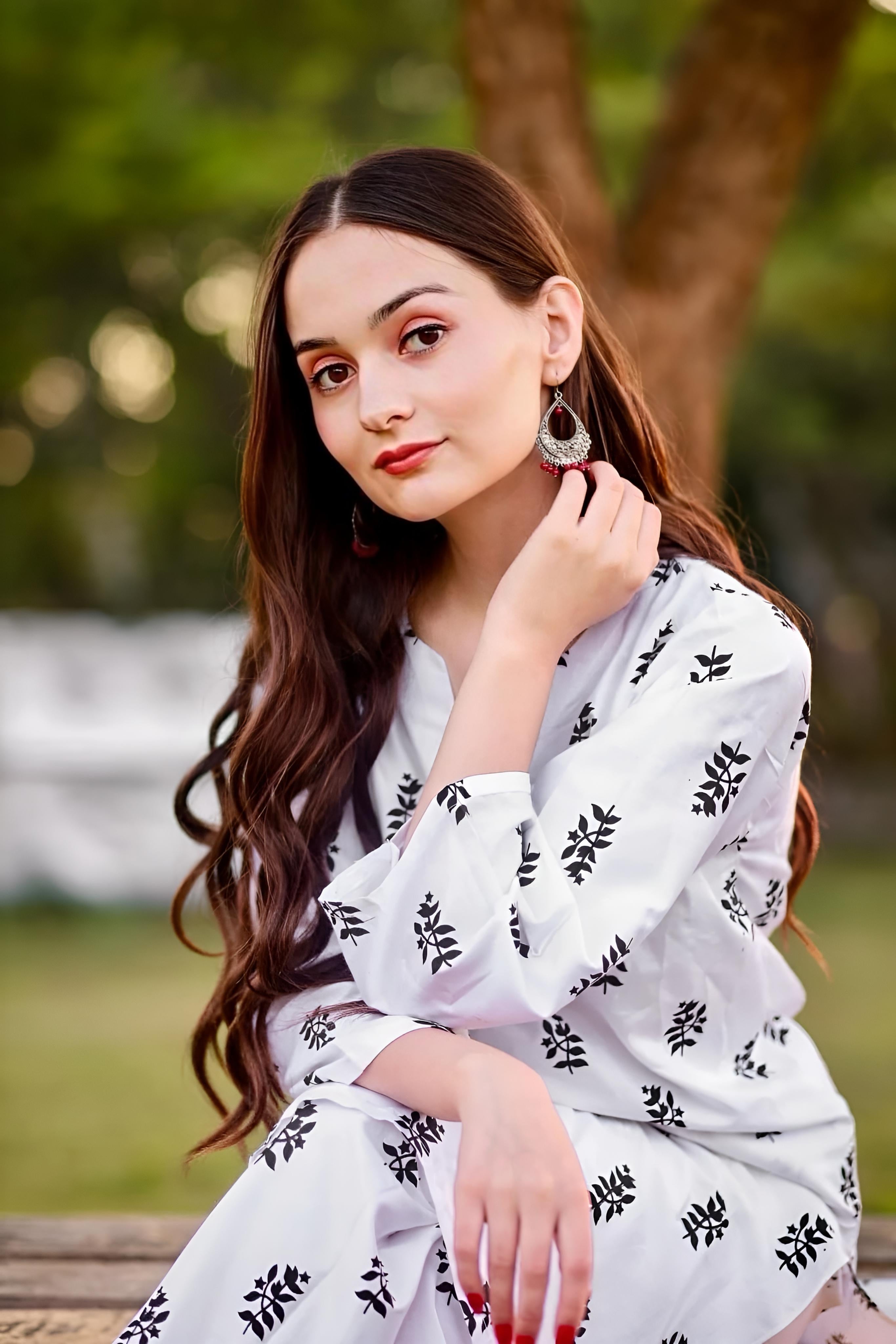 Lily Luxe 2pc stitched