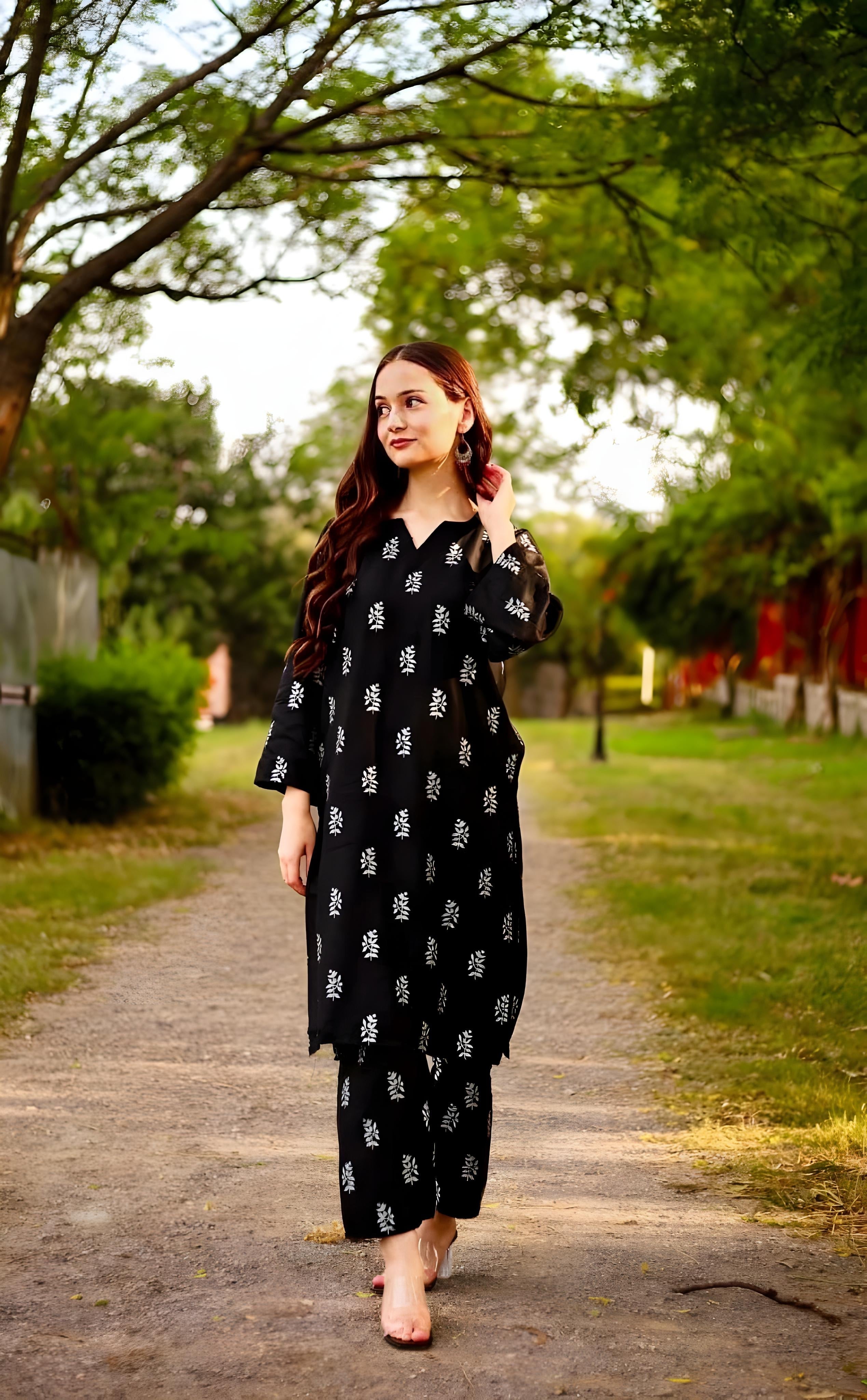 Lily Luxe 2pc stitched