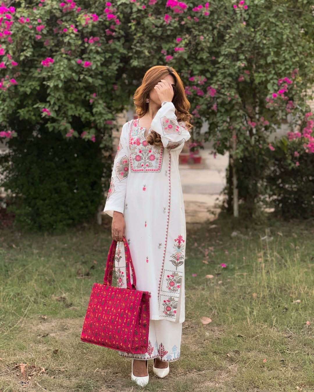 WHITE DOVE 2pc